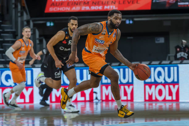 令人称赞不 令人称赞不