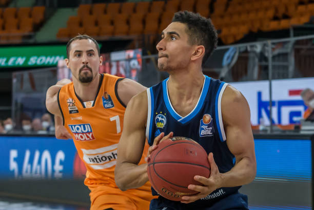 唐斯因伤病 唐斯因伤病